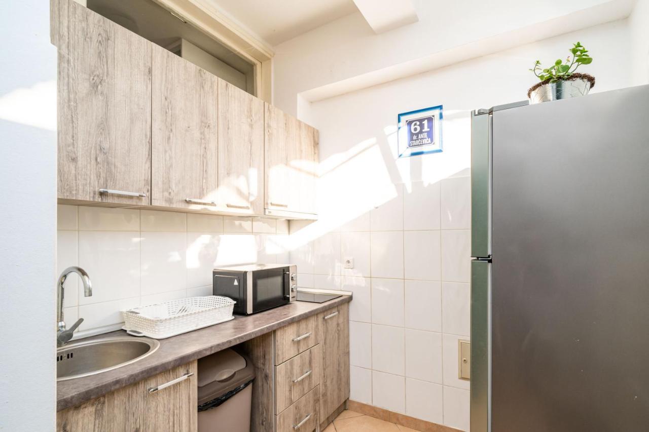 Francesca Guesthouse 믈리니 외부 사진