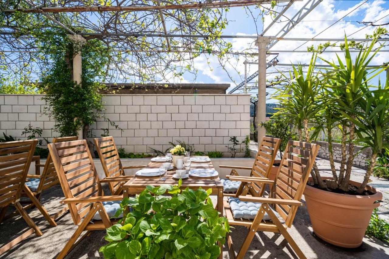Francesca Guesthouse 믈리니 외부 사진