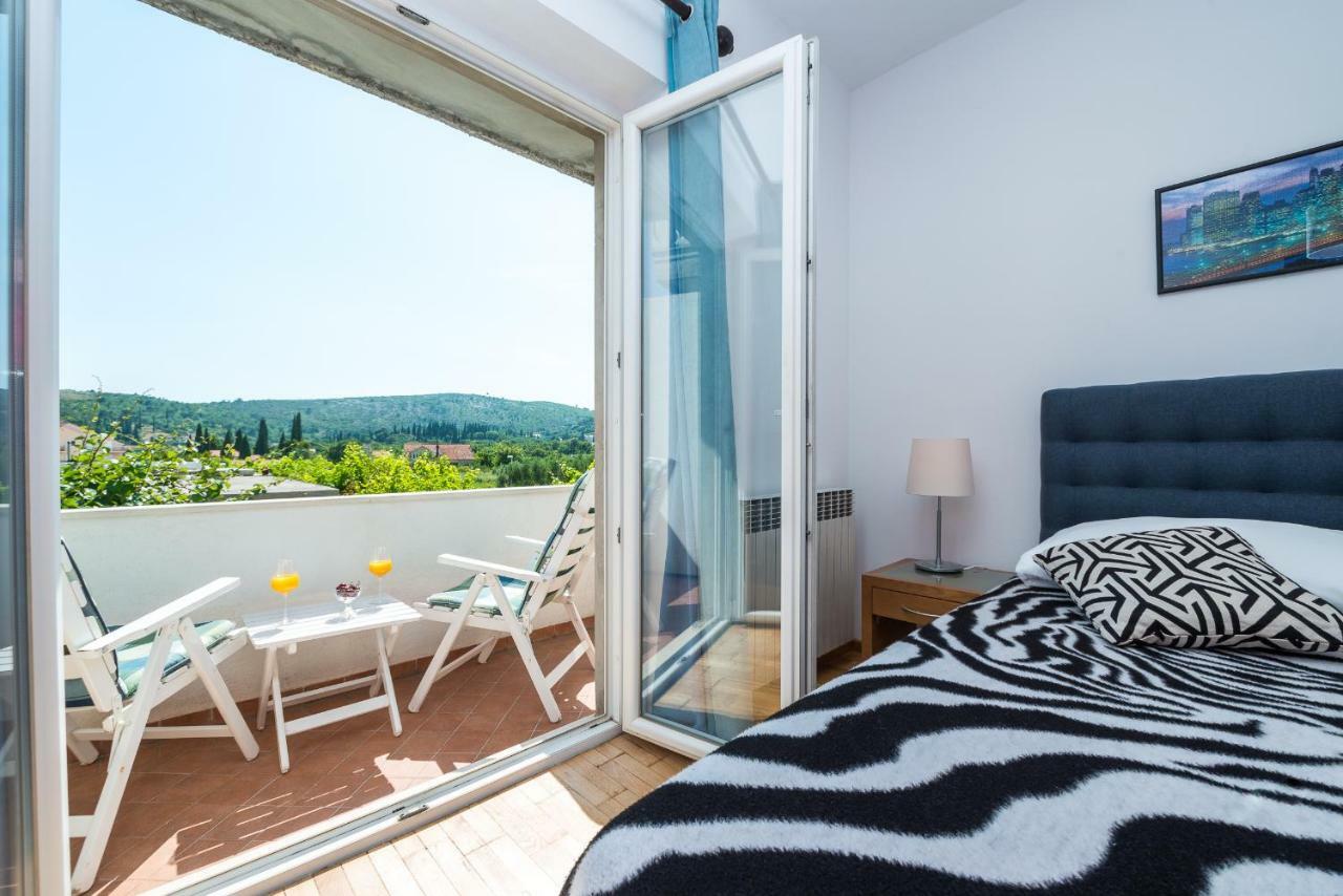 Francesca Guesthouse 믈리니 외부 사진